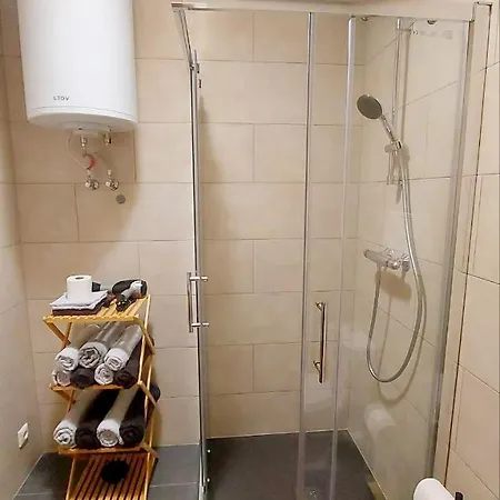 2 Room's Family Zemlinski شقة بايرباخ