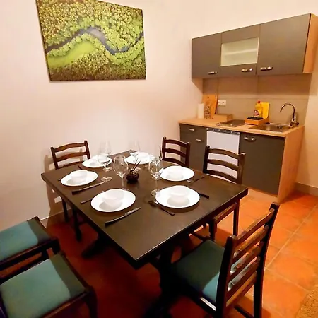 2 Room's Family Zemlinski Apartment *