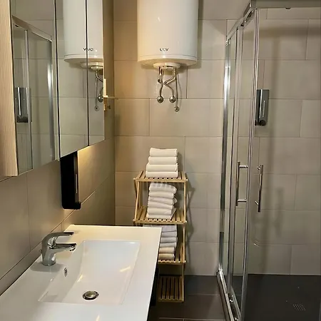 2 Room's Family Zemlinsky 12 * Payerbach