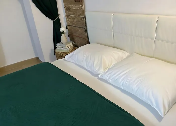 Appartamento 2 Room's Family Zemlinski 12 *